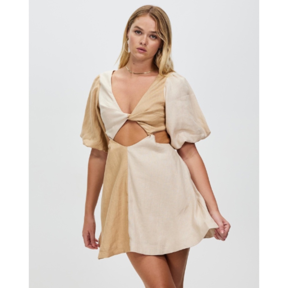 Sovere Duet Cutout Balloon-sleeve Minidress in Sandstone